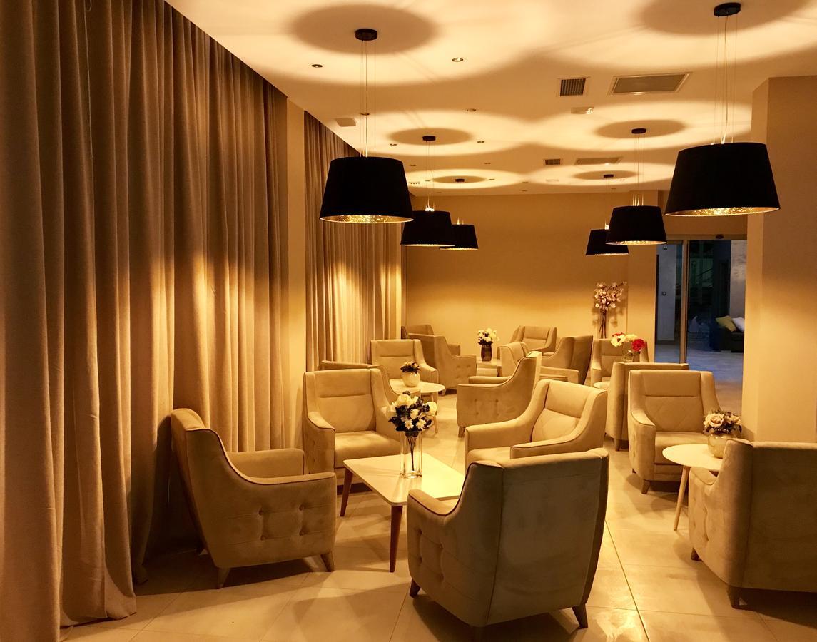 Hotel Tsereteli Palace Batumi Esterno foto